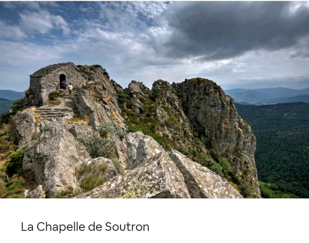 Gite Le Gravier En Haut De Villa Proche De La Dolce Via Arcens Exterior foto